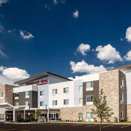 Towneplace Suites By Marriott Milwaukee West Bend Exteriér fotografie